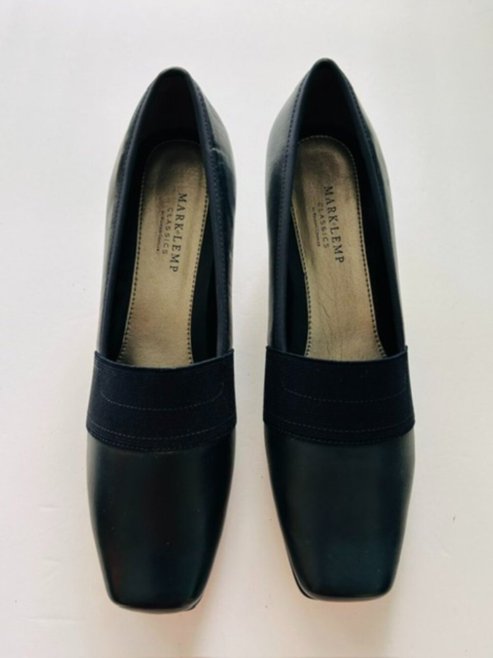 NWT Mark Lemp Classics Navy Pumps, Size 8M